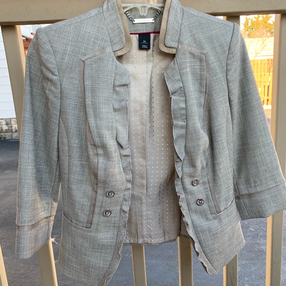 White House Black Market Jacket Size 00